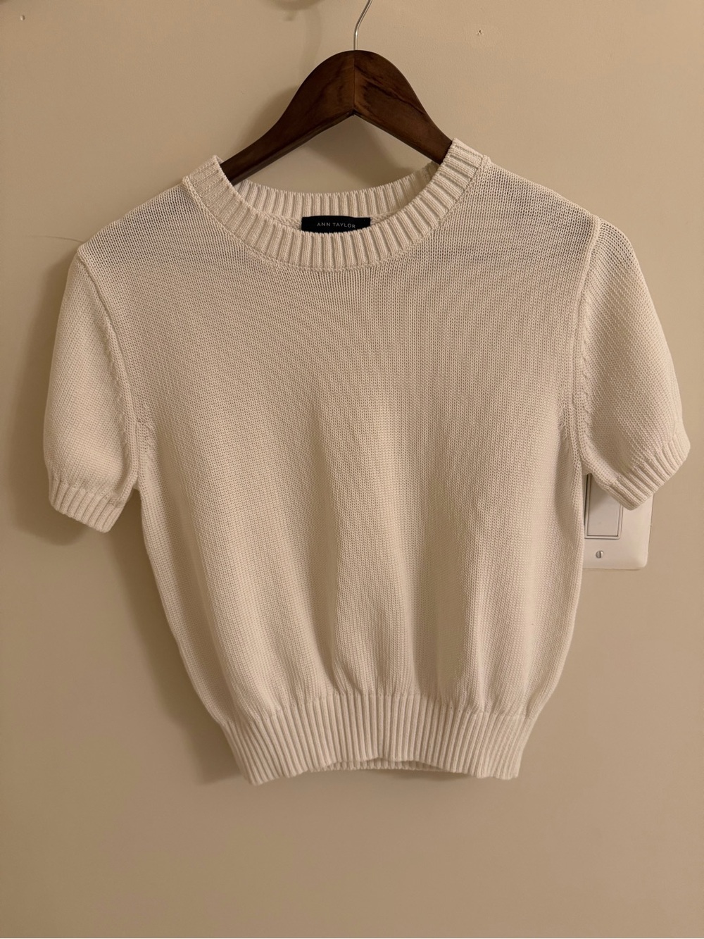 Ann Taylor White Ribbed Crewneck Sweater